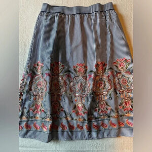 NEW floral embroidered skirt with blue stripes, women’s 3x